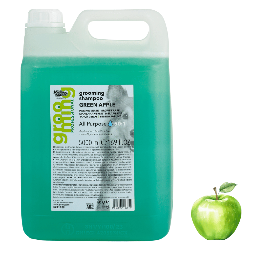 A 5l canister of Grooming Shampoo 5L Green Apple 50:1 in front of white background. Green apple on bottom left.