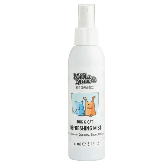 A bottle of REFRESHING MIST 150ml in front of white background